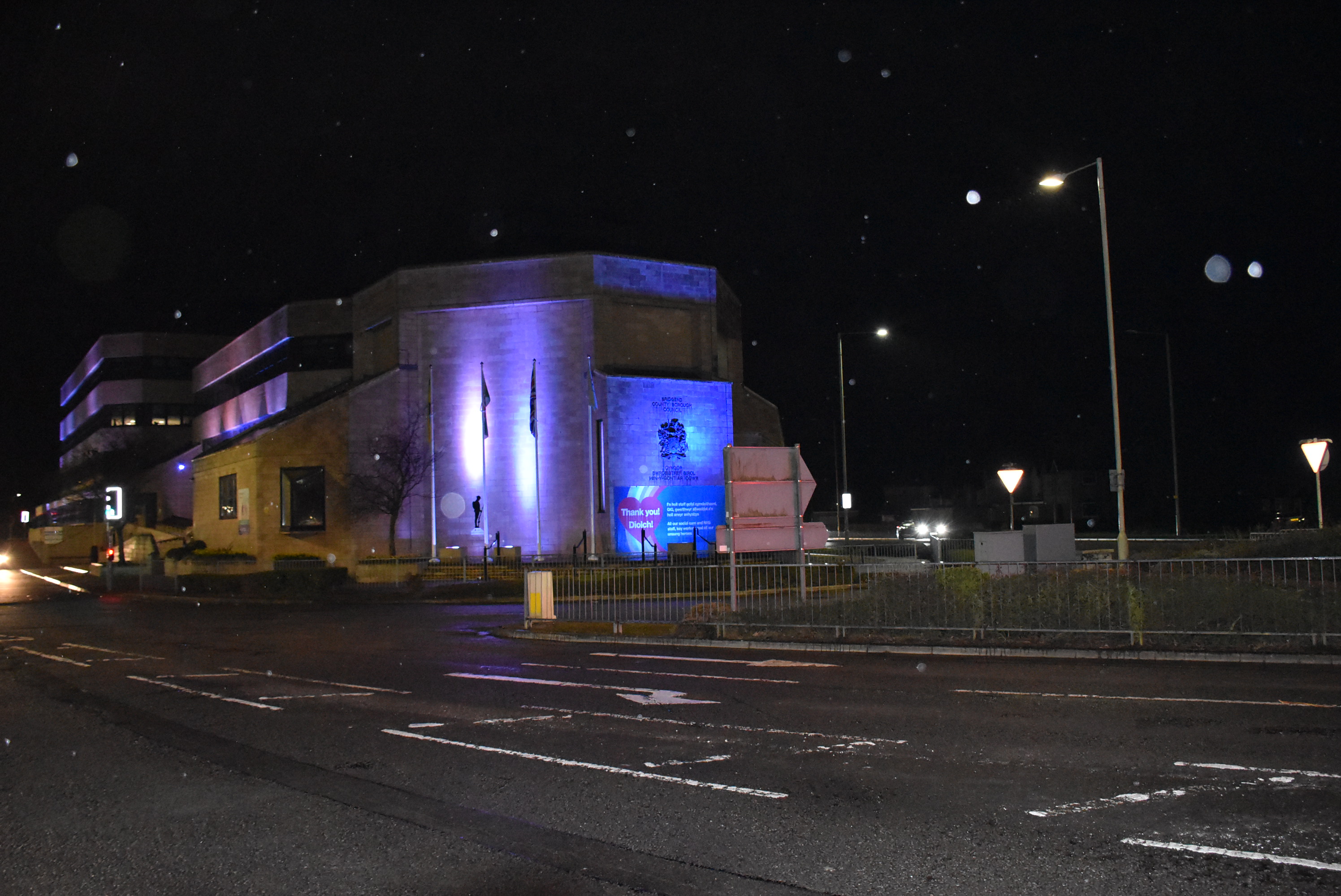 Civic Offices lit blue to mark Dementia Action Week